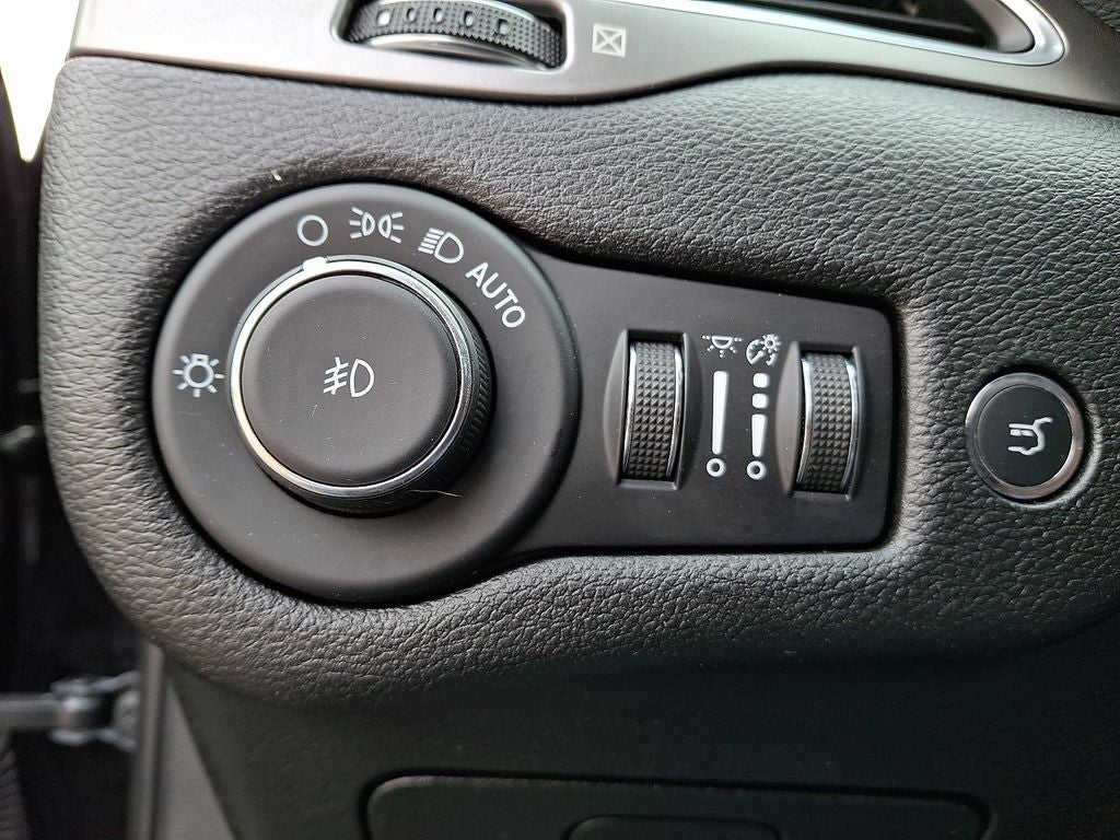 2021 Jeep Cherokee Latitude Lux 4x4