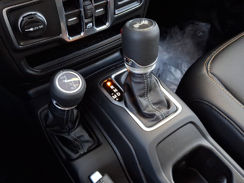 2027 Jeep Wrangler WRANGLER 4-DOOR SAHARA