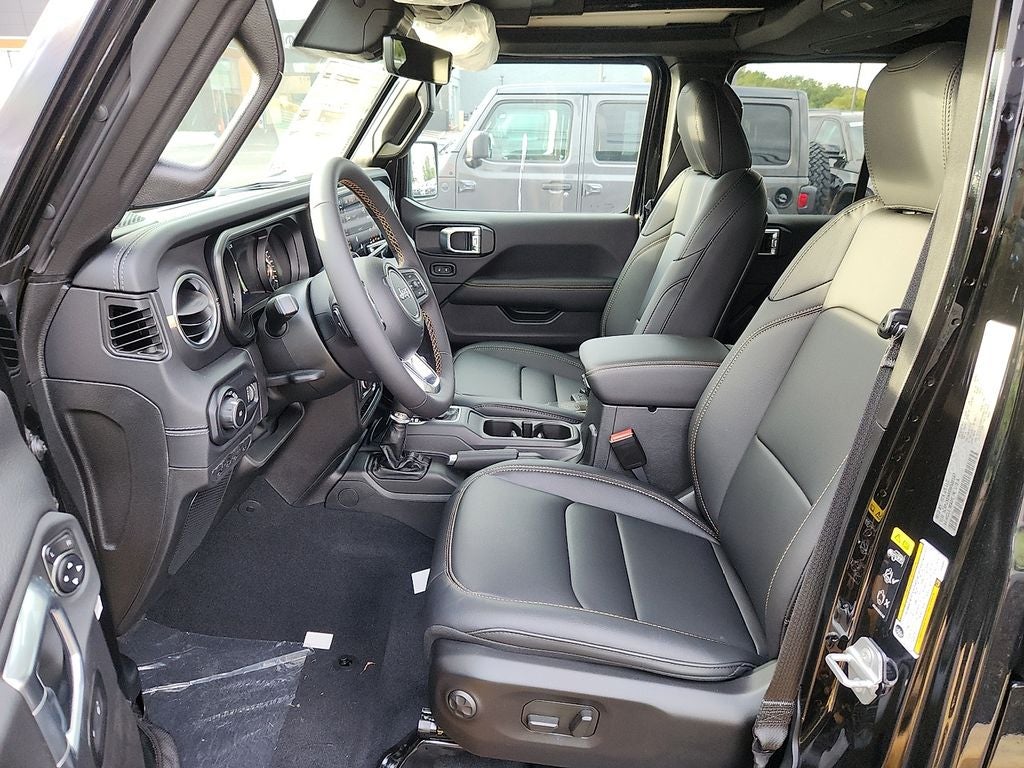 2025 Jeep Wrangler WRANGLER 4-DOOR SAHARA