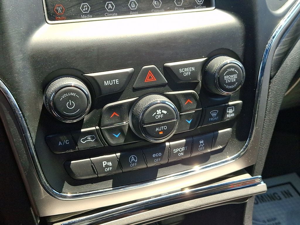 2021 Jeep Grand Cherokee Laredo E 4x4