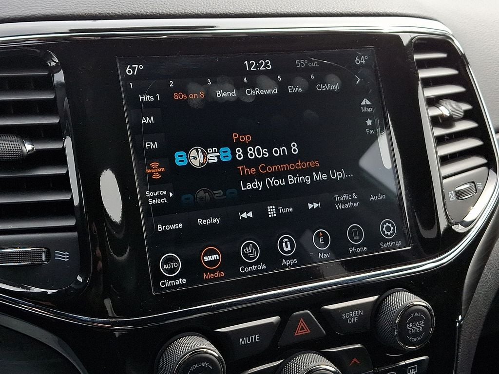 2021 Jeep Grand Cherokee Laredo X 4x4