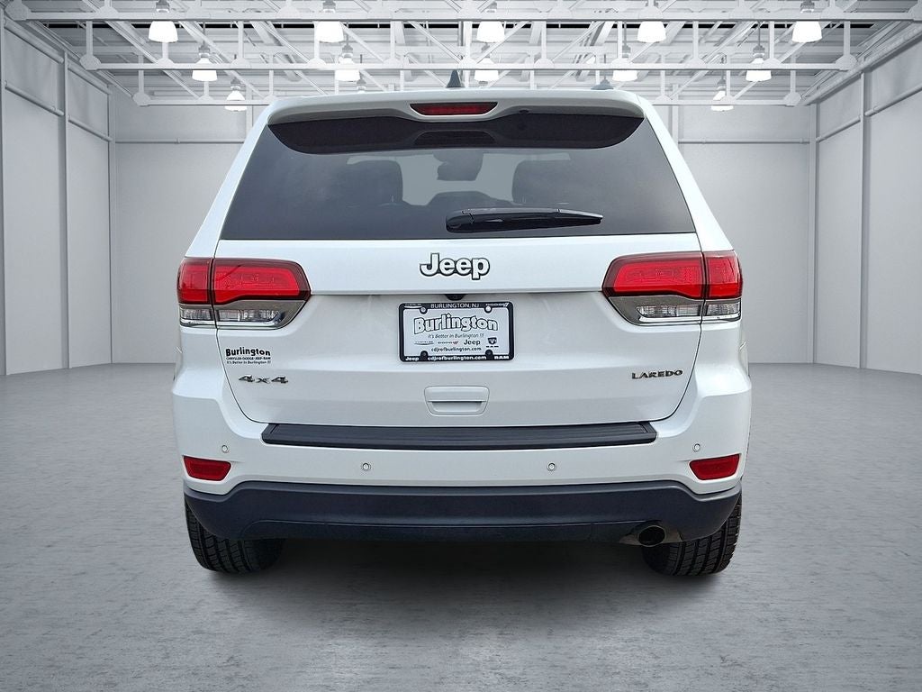 2021 Jeep Grand Cherokee Laredo X 4x4