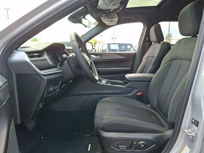 2026 Jeep Grand Cherokee GRAND CHEROKEE LAREDO X 4X4