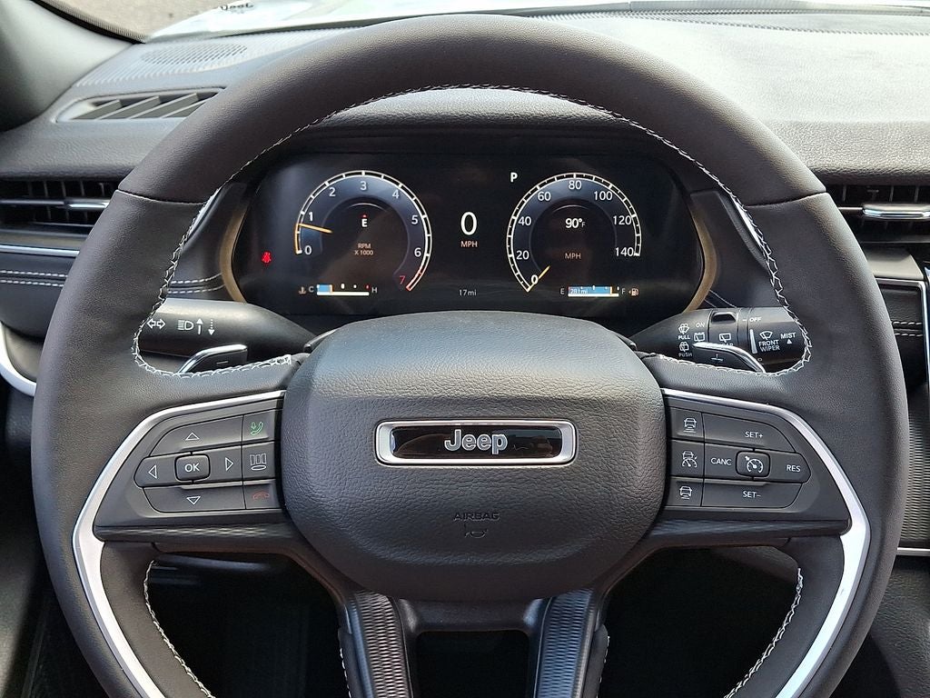 2026 Jeep Grand Cherokee GRAND CHEROKEE LAREDO X 4X4