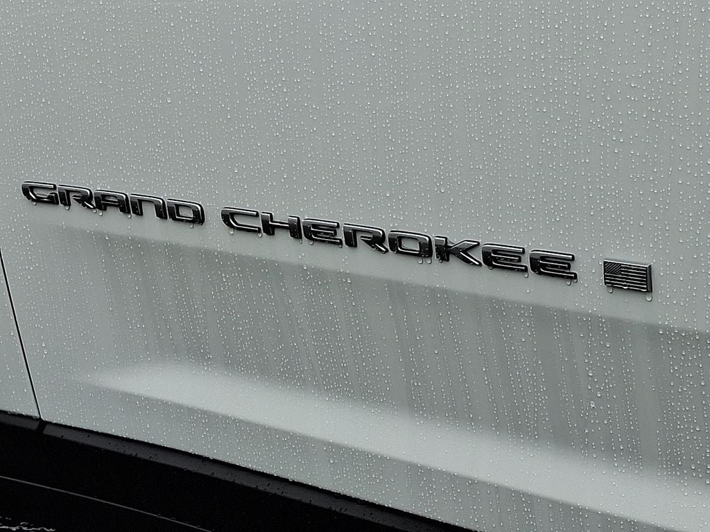 2025 Jeep Grand Cherokee GRAND CHEROKEE LAREDO X 4X4