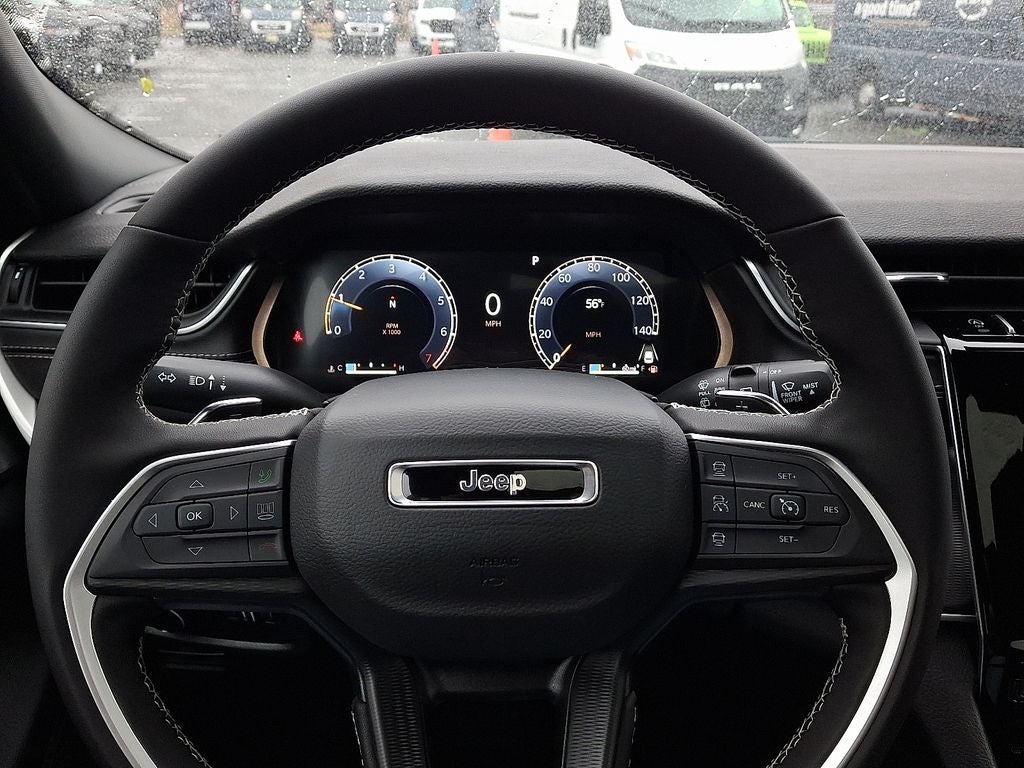 2025 Jeep Grand Cherokee GRAND CHEROKEE LAREDO X 4X4