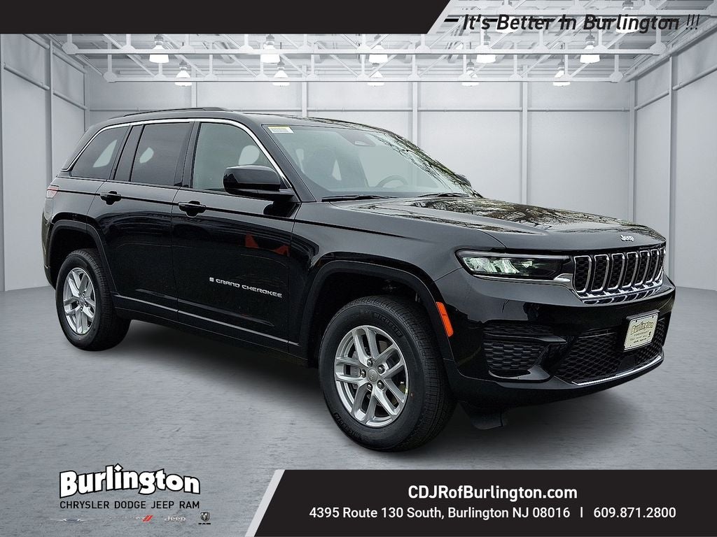 2025 Jeep Grand Cherokee GRAND CHEROKEE LAREDO X 4X4
