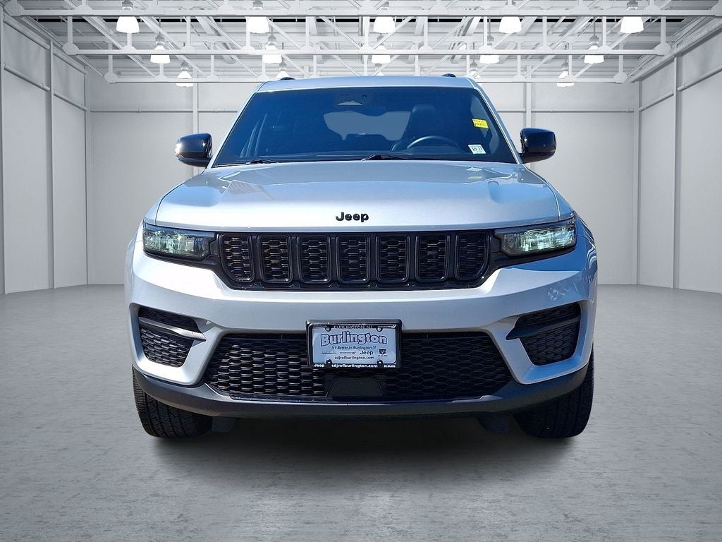2022 Jeep Grand Cherokee Altitude 4x4