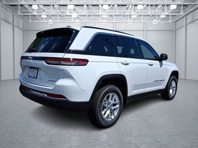 2026 Jeep Grand Cherokee GRAND CHEROKEE LAREDO X 4X4