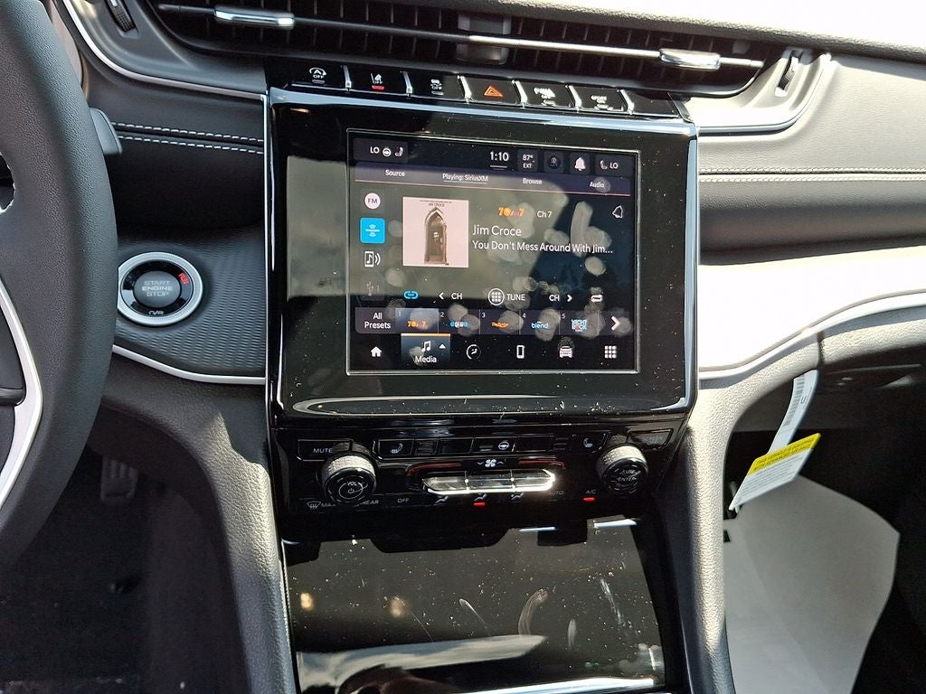 2026 Jeep Grand Cherokee GRAND CHEROKEE LAREDO X 4X4