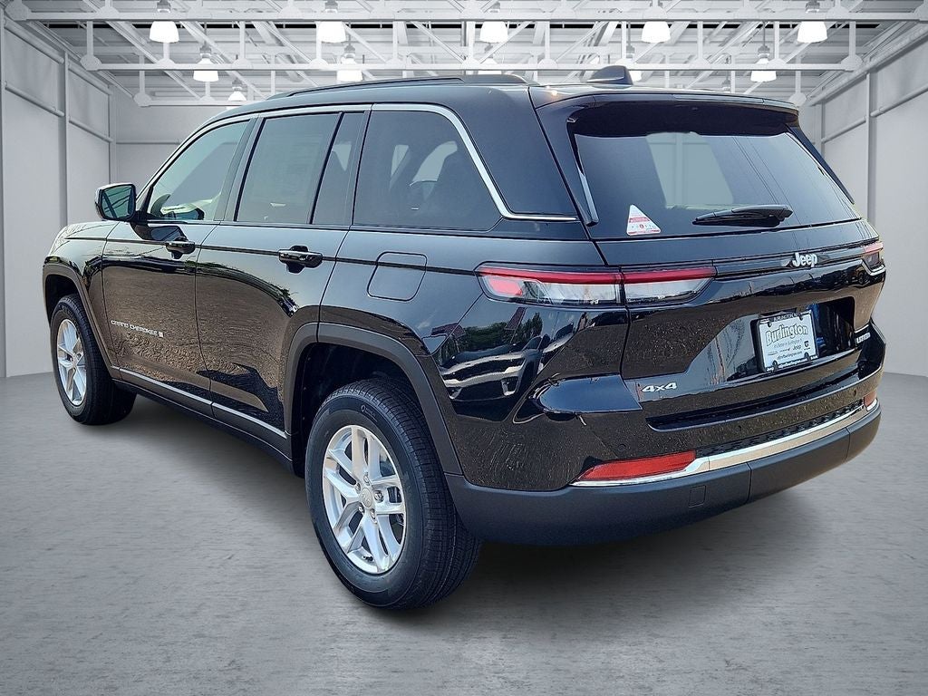 2026 Jeep Grand Cherokee GRAND CHEROKEE LAREDO X 4X4