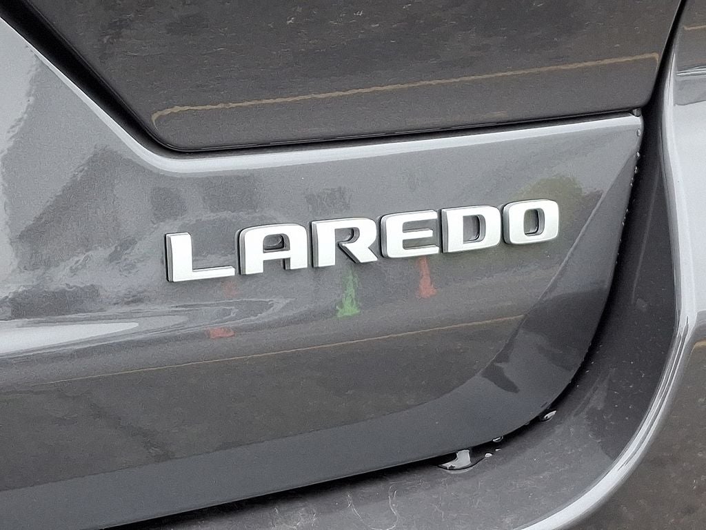2025 Jeep Grand Cherokee GRAND CHEROKEE LAREDO X 4X4