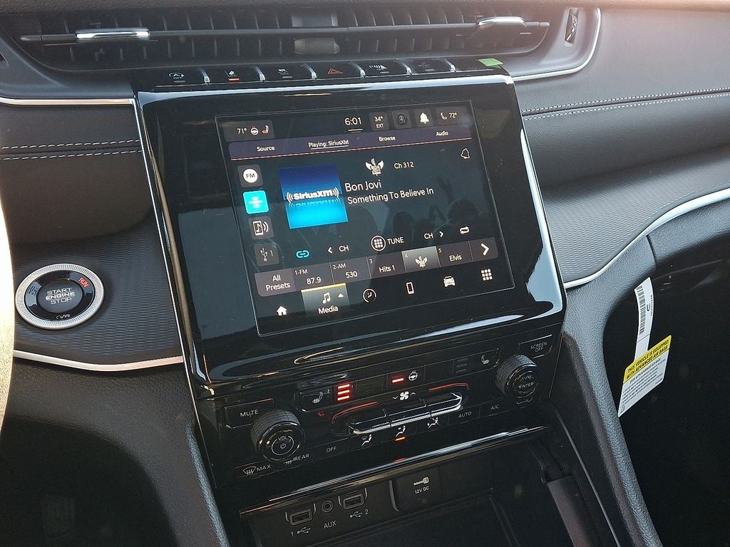 2025 Jeep Grand Cherokee GRAND CHEROKEE LAREDO X 4X4