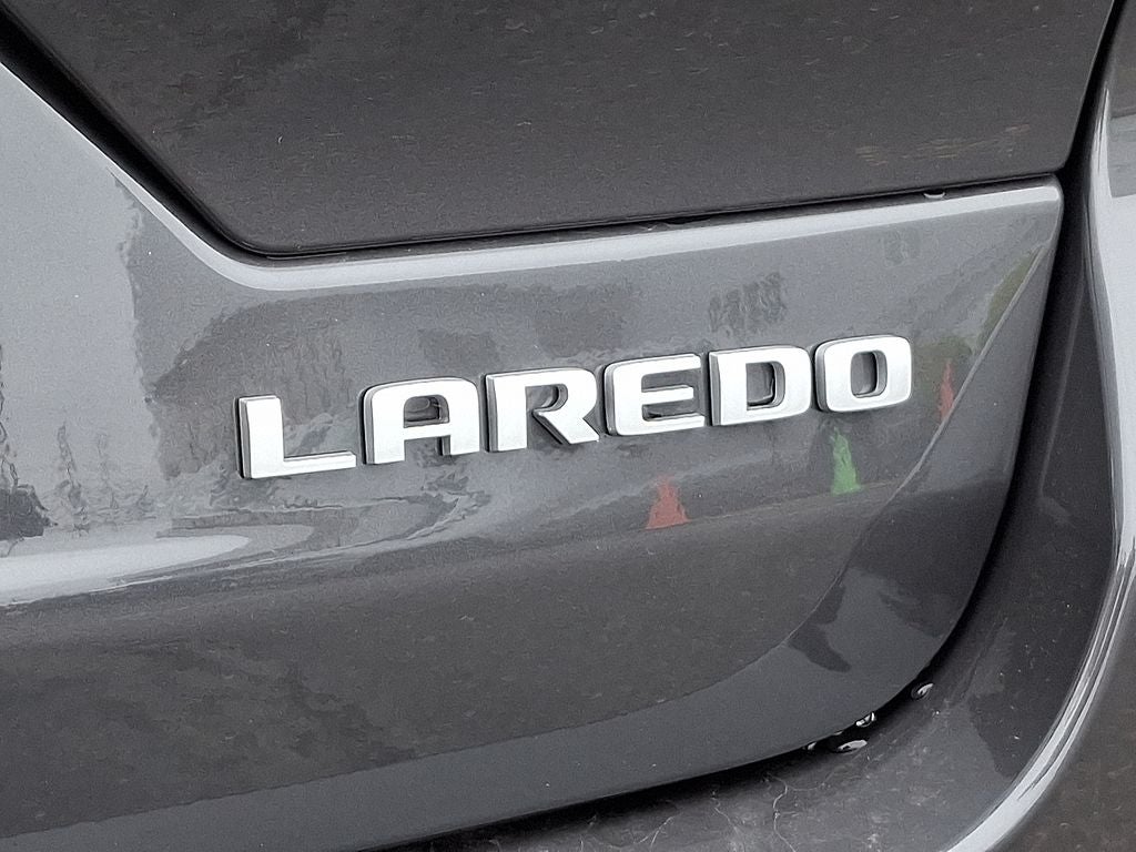 2025 Jeep Grand Cherokee GRAND CHEROKEE LAREDO X 4X4