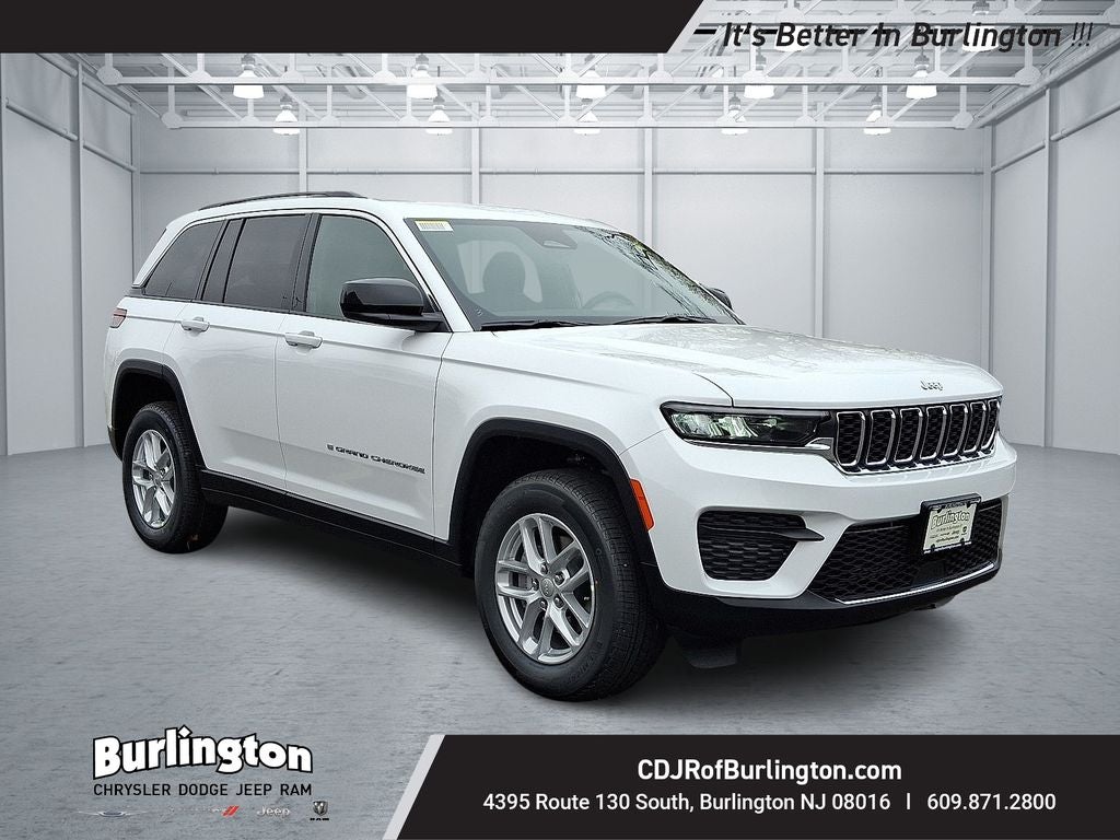 2025 Jeep Grand Cherokee GRAND CHEROKEE LAREDO X 4X4
