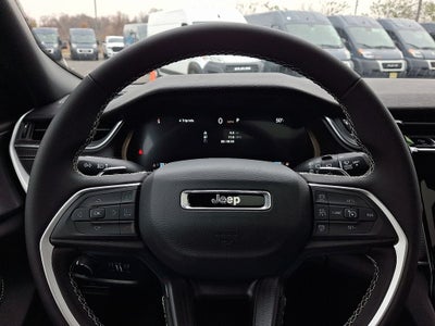 2025 Jeep Grand Cherokee GRAND CHEROKEE LAREDO X 4X4