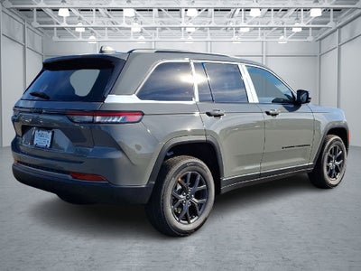 2027 Jeep Grand Cherokee GRAND CHEROKEE LAREDO ALTITUDE 4X4