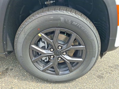 2027 Jeep Grand Cherokee Laredo Altitude