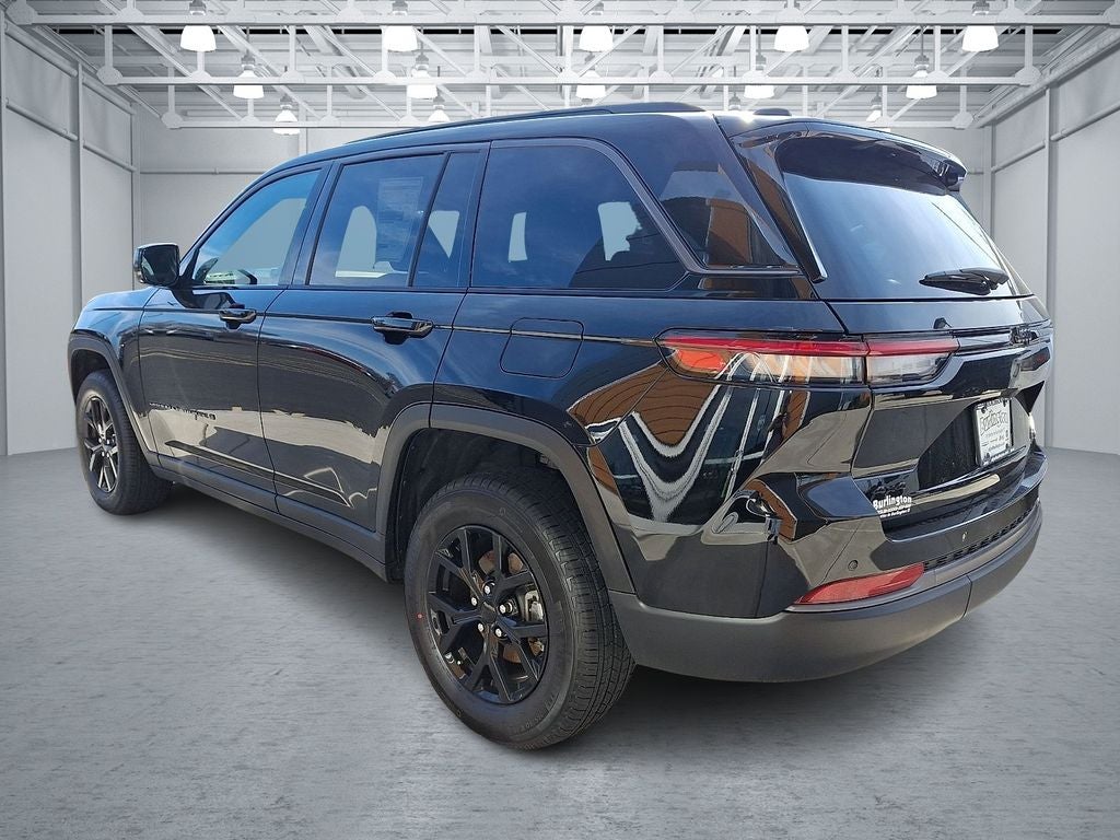 2026 Jeep Grand Cherokee GRAND CHEROKEE LAREDO ALTITUDE 4X4