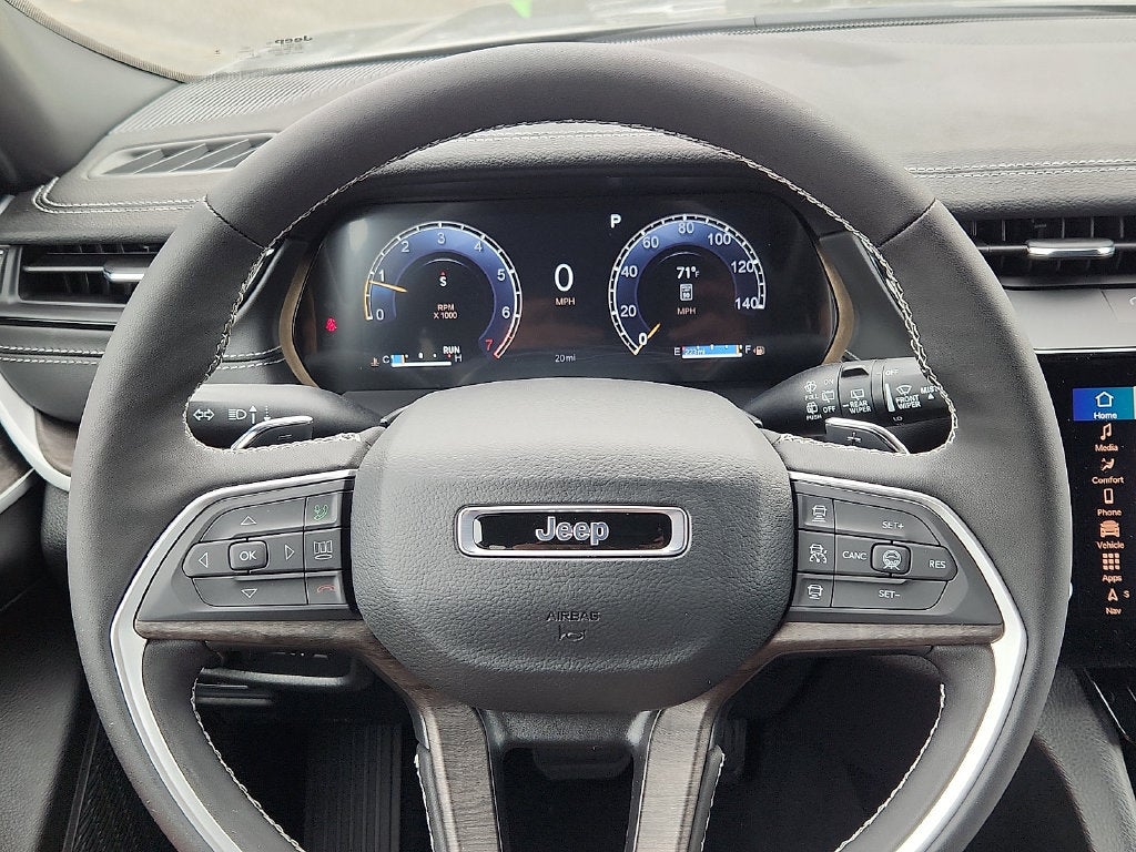 2027 Jeep Grand Cherokee GRAND CHEROKEE LAREDO ALTITUDE 4X4
