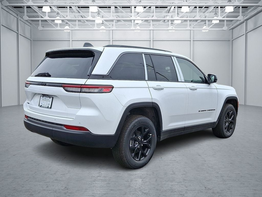 2026 Jeep Grand Cherokee GRAND CHEROKEE LAREDO ALTITUDE 4X4