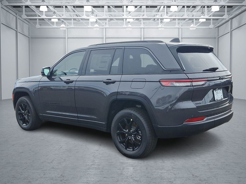 2026 Jeep Grand Cherokee GRAND CHEROKEE LAREDO ALTITUDE 4X4