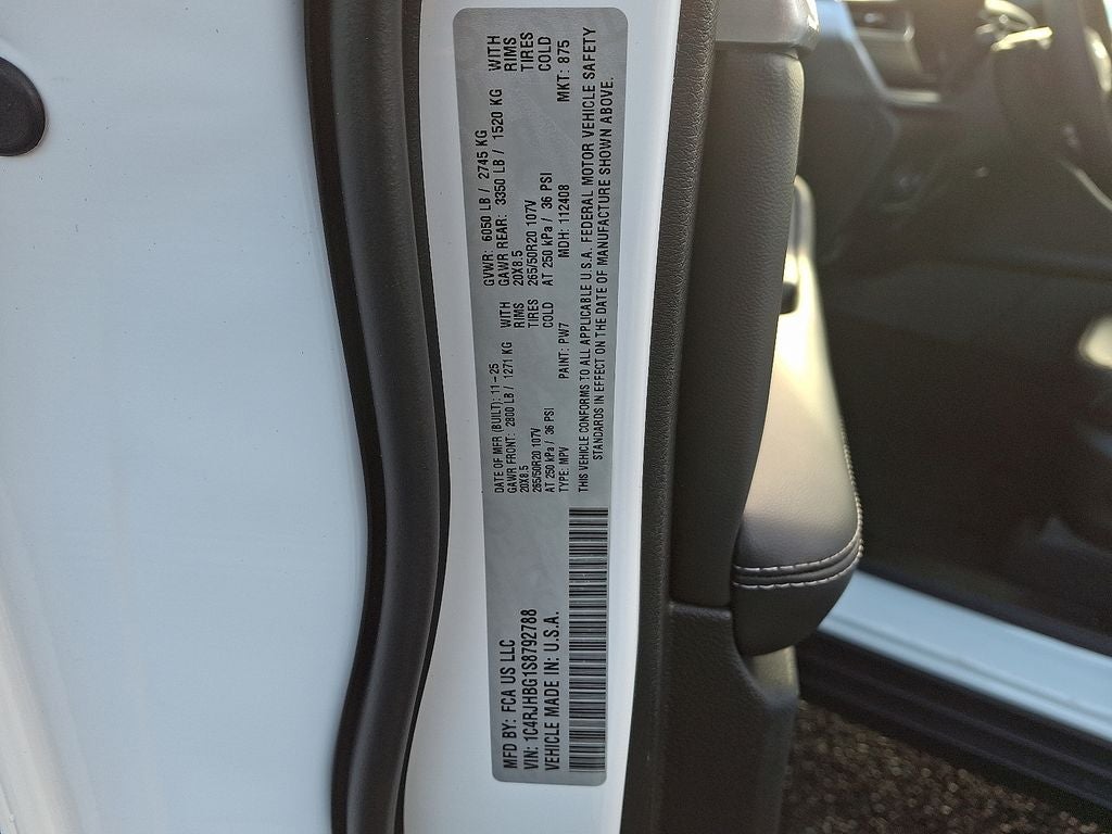 2025 Jeep Grand Cherokee GRAND CHEROKEE LIMITED 4X4