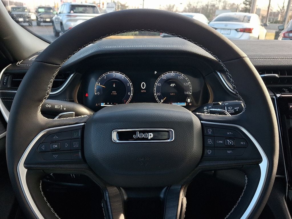 2025 Jeep Grand Cherokee GRAND CHEROKEE LIMITED 4X4