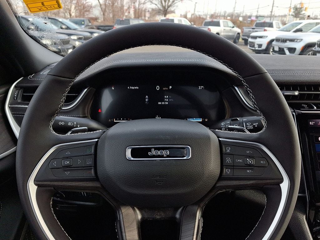 2025 Jeep Grand Cherokee GRAND CHEROKEE LIMITED 4X4