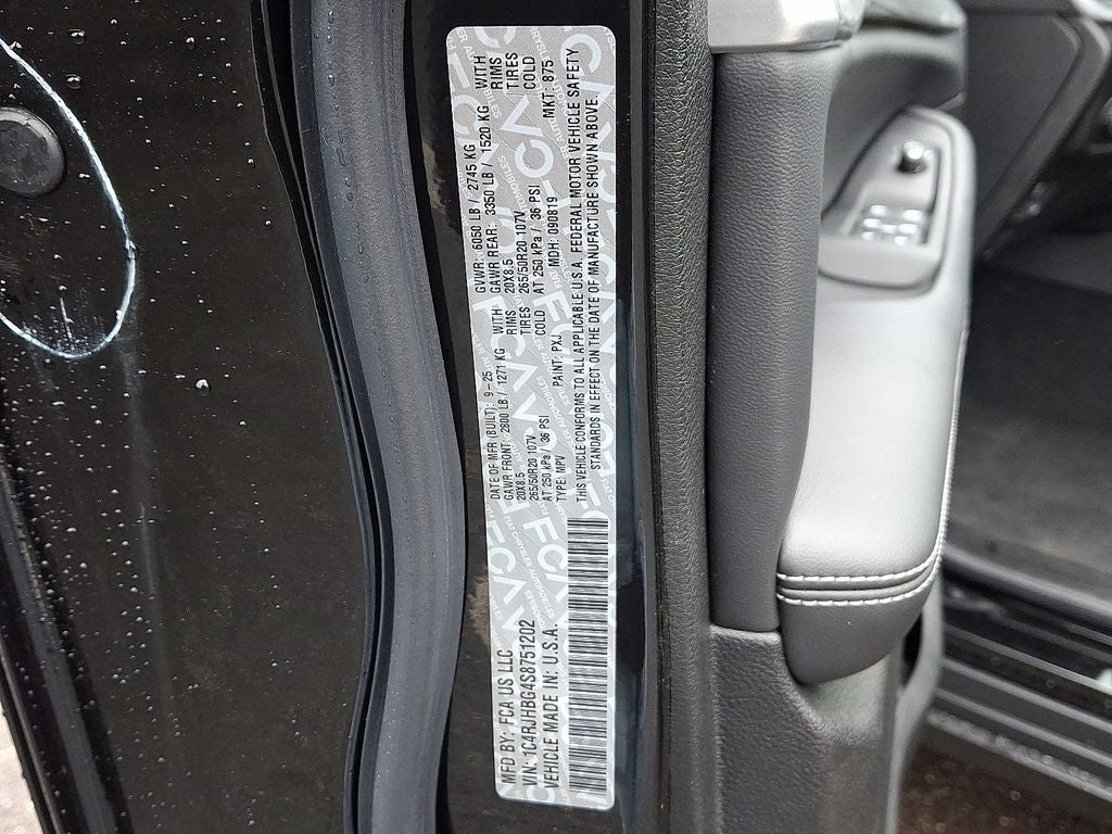 2025 Jeep Grand Cherokee GRAND CHEROKEE LIMITED 4X4