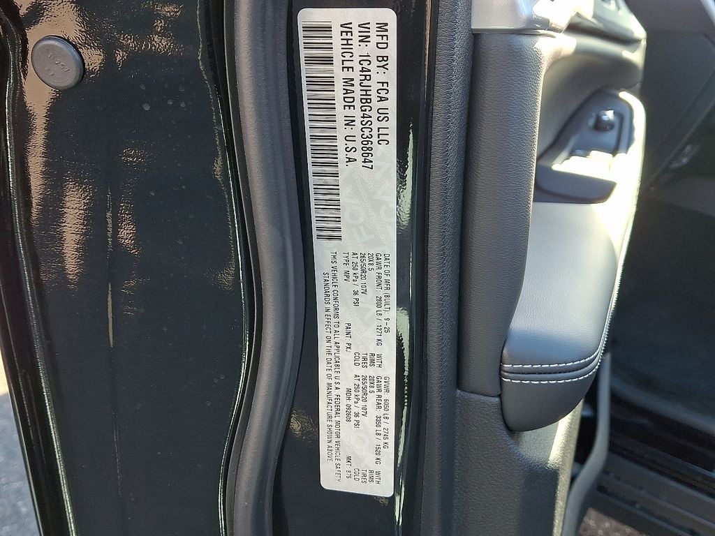 2025 Jeep Grand Cherokee GRAND CHEROKEE LIMITED 4X4