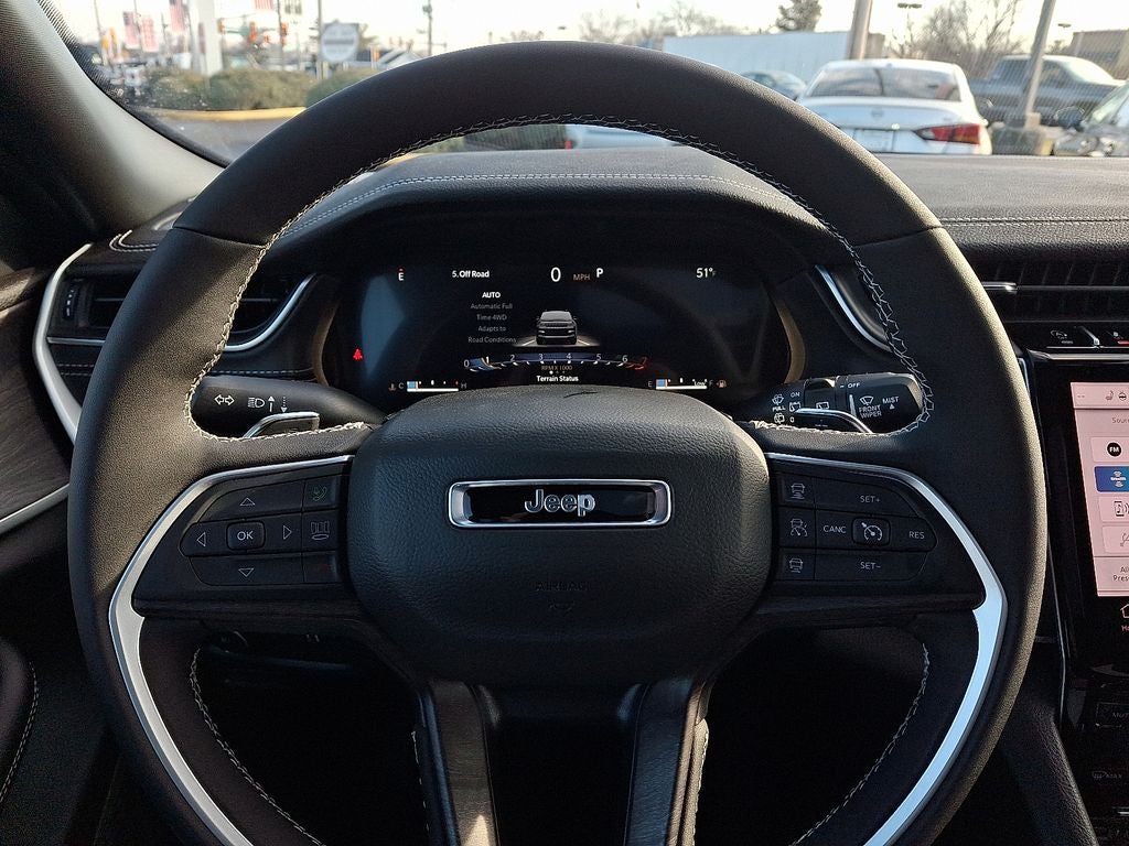 2025 Jeep Grand Cherokee GRAND CHEROKEE LIMITED 4X4