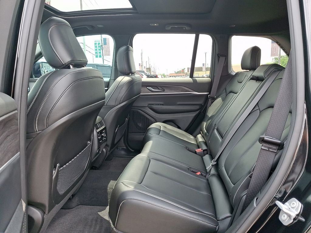 2025 Jeep Grand Cherokee Limited 4x4