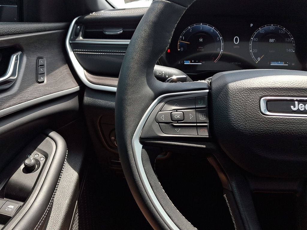 2025 Jeep Grand Cherokee Limited 4x4