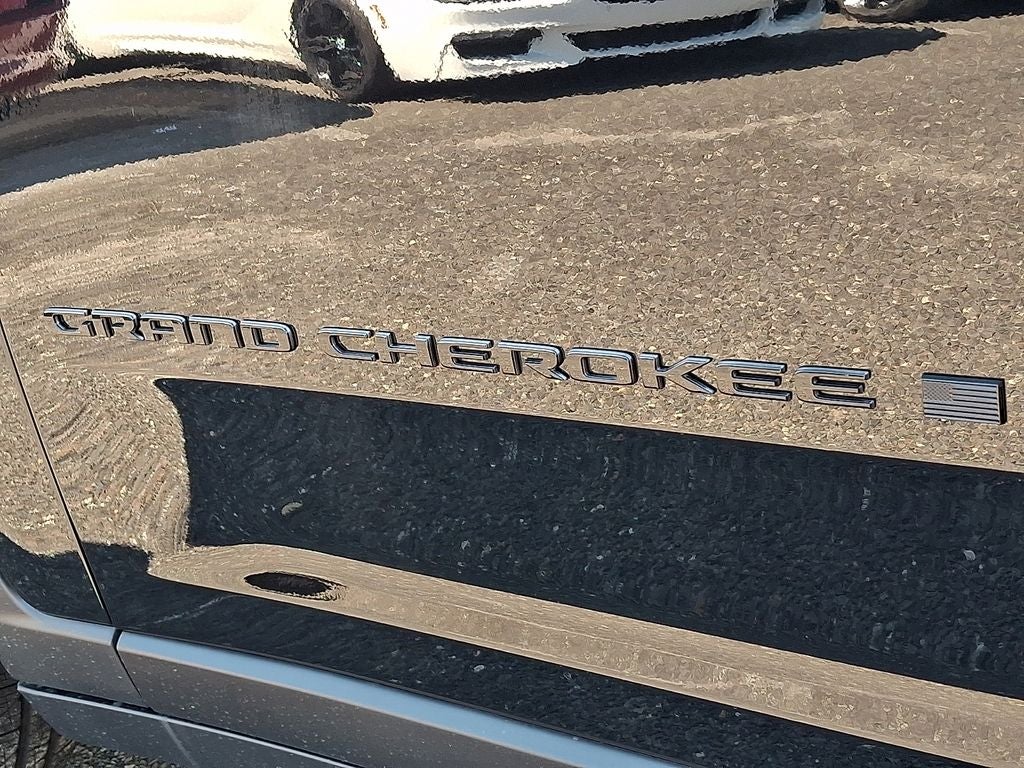 2027 Jeep Grand Cherokee GRAND CHEROKEE LIMITED 4X4