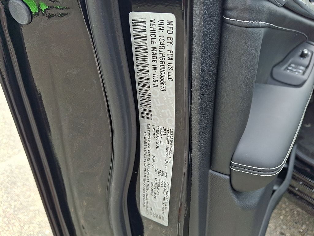 2027 Jeep Grand Cherokee Limited Reserve