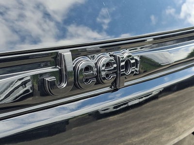 2027 Jeep Grand Cherokee Limited Reserve