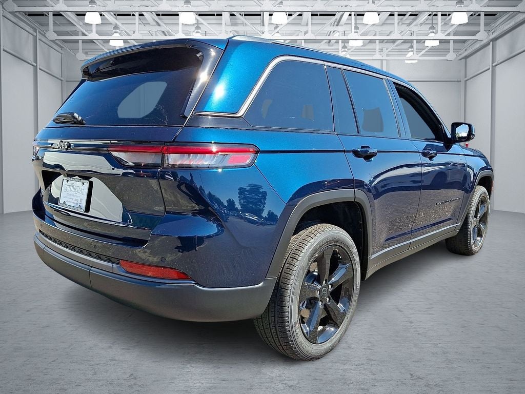 2027 Jeep Grand Cherokee GRAND CHEROKEE LIMITED 4X4