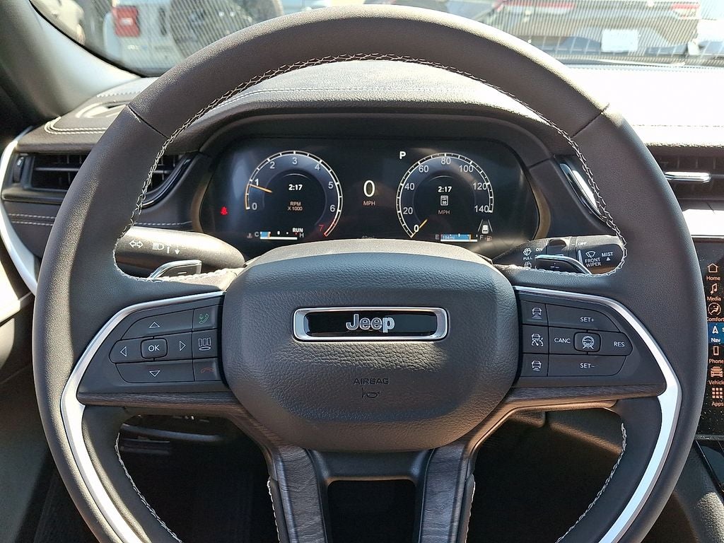 2027 Jeep Grand Cherokee GRAND CHEROKEE LIMITED 4X4