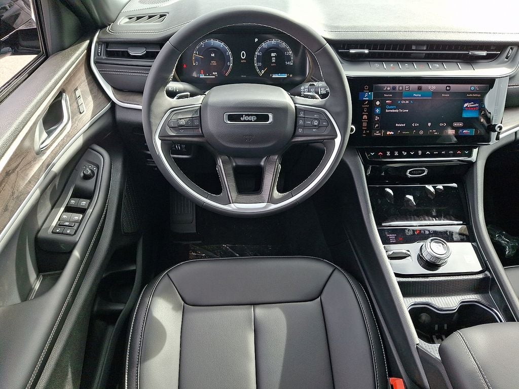 2027 Jeep Grand Cherokee GRAND CHEROKEE LIMITED 4X4