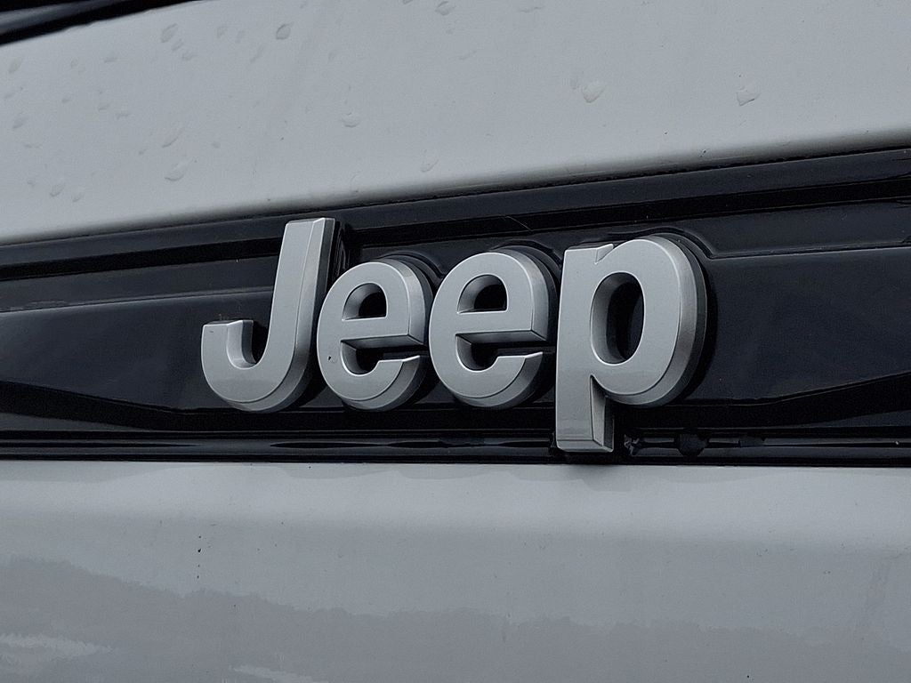 2027 Jeep Grand Cherokee GRAND CHEROKEE LIMITED 4X4