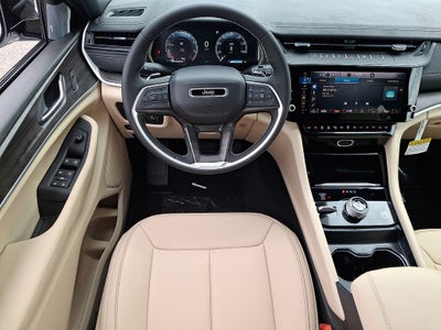 2027 Jeep Grand Cherokee GRAND CHEROKEE LIMITED 4X4