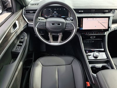 2027 Jeep Grand Cherokee GRAND CHEROKEE LIMITED 4X4