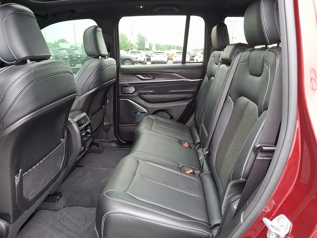 2022 Jeep Grand Cherokee Overland 4x4