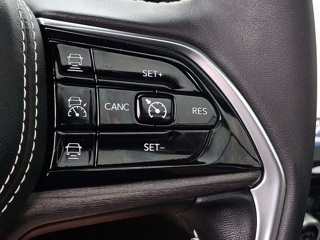 2022 Jeep Grand Cherokee Overland 4x4
