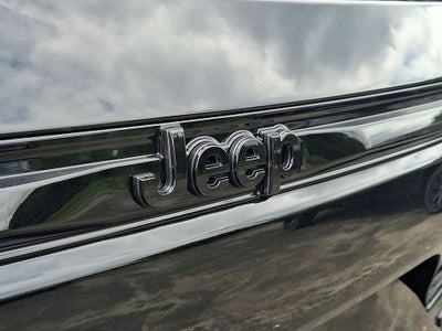 2027 Jeep Grand Cherokee Summit