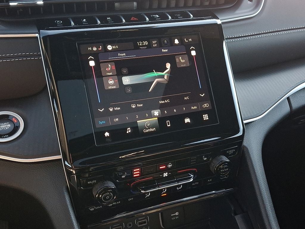 2025 Jeep Grand Cherokee GRAND CHEROKEE L LAREDO X 4X4