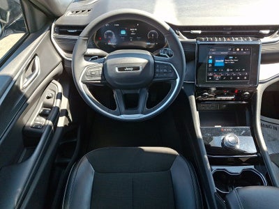 2023 Jeep Grand Cherokee L Altitude 4x4