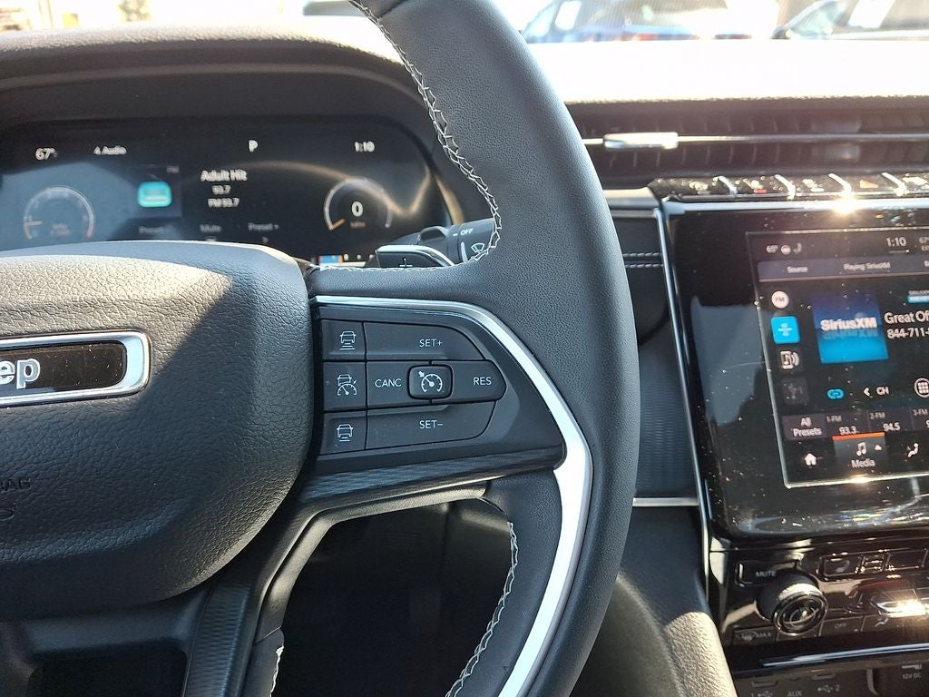2023 Jeep Grand Cherokee L Altitude 4x4