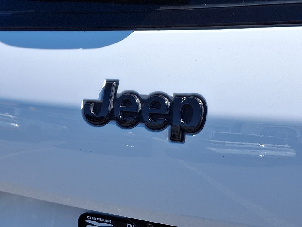 2023 Jeep Grand Cherokee L Altitude 4x4